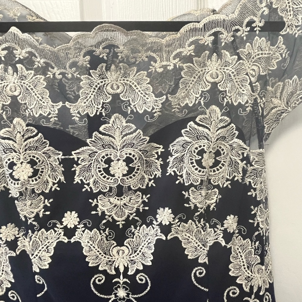 ✨ Chi Chi London Chiffon Embroidered Navy Midi Dress - Picture 7 of 11